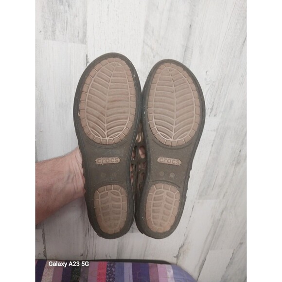 CROCS Adrina Women SZ 9 Laser Cut Bronze Peep Toe Slip On Jelly Ballet Flats - Picture 2 of 6